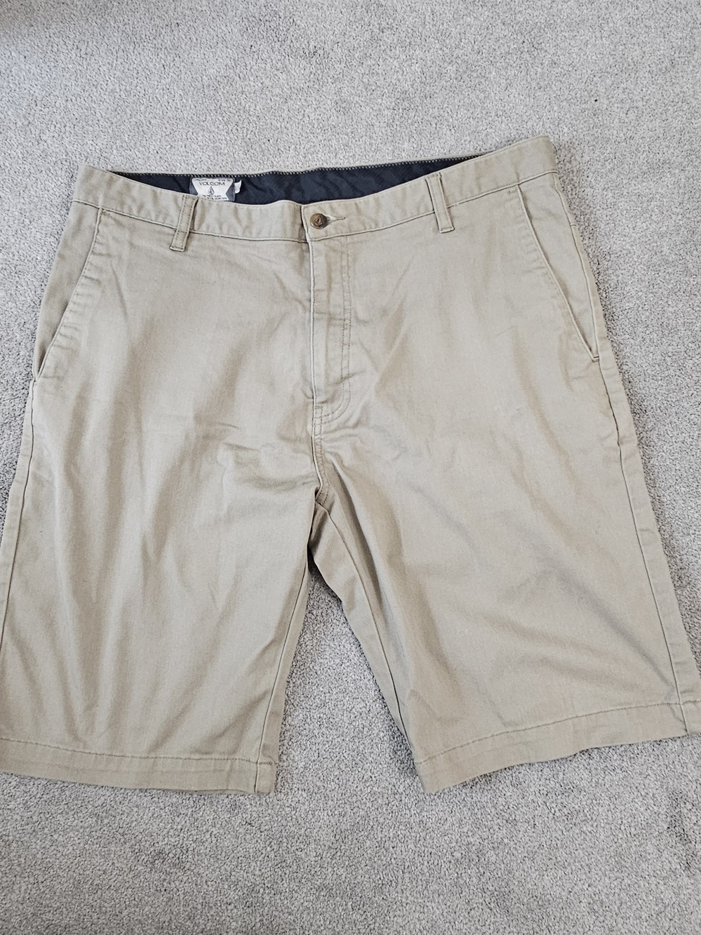 Volcome Casual Khaki Shorts